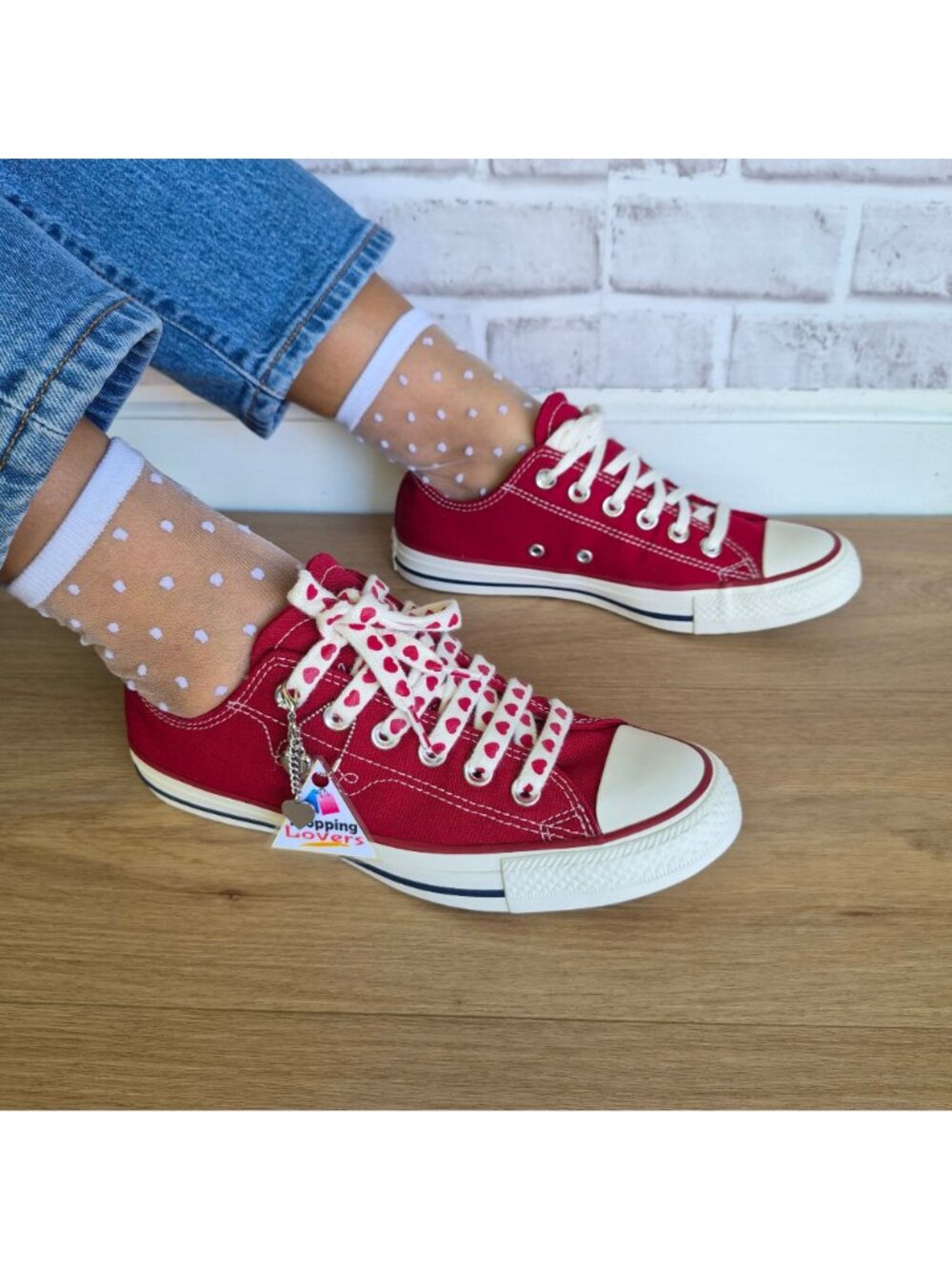 ⭐Converse Chuck Taylor Valentine's Day Low 11 Womens shoes Sneaker Red A19057C - Picture 4 of 11